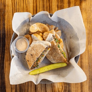 Jumpin' Shrimp on the Virginia Beach Oceanfront, Boardwalk, Seafood Boil Happy Hour